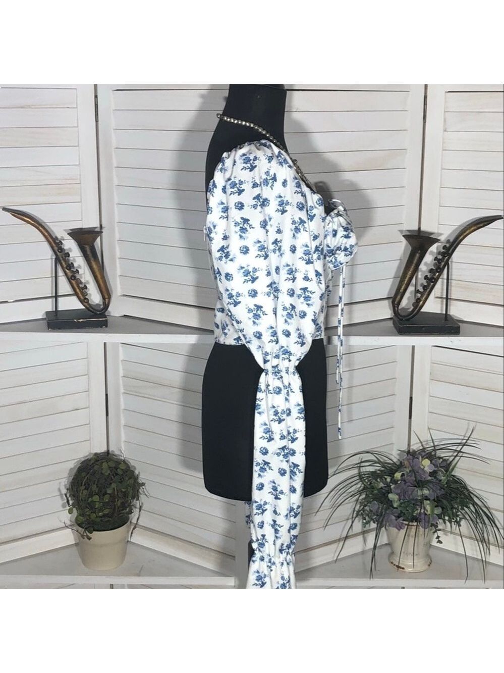 Vintage Y2K Floral Cropped Top Blue and White Medium - Picture 5 of 13